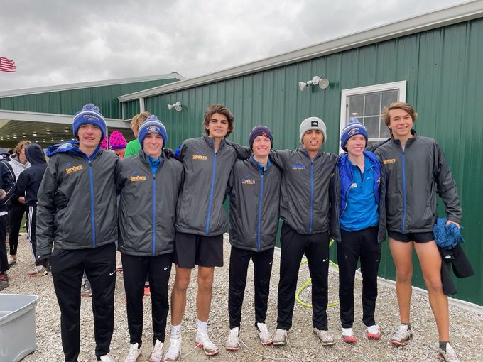 Sandburg boy's cross country team after winning Nike Midwest Champions race.